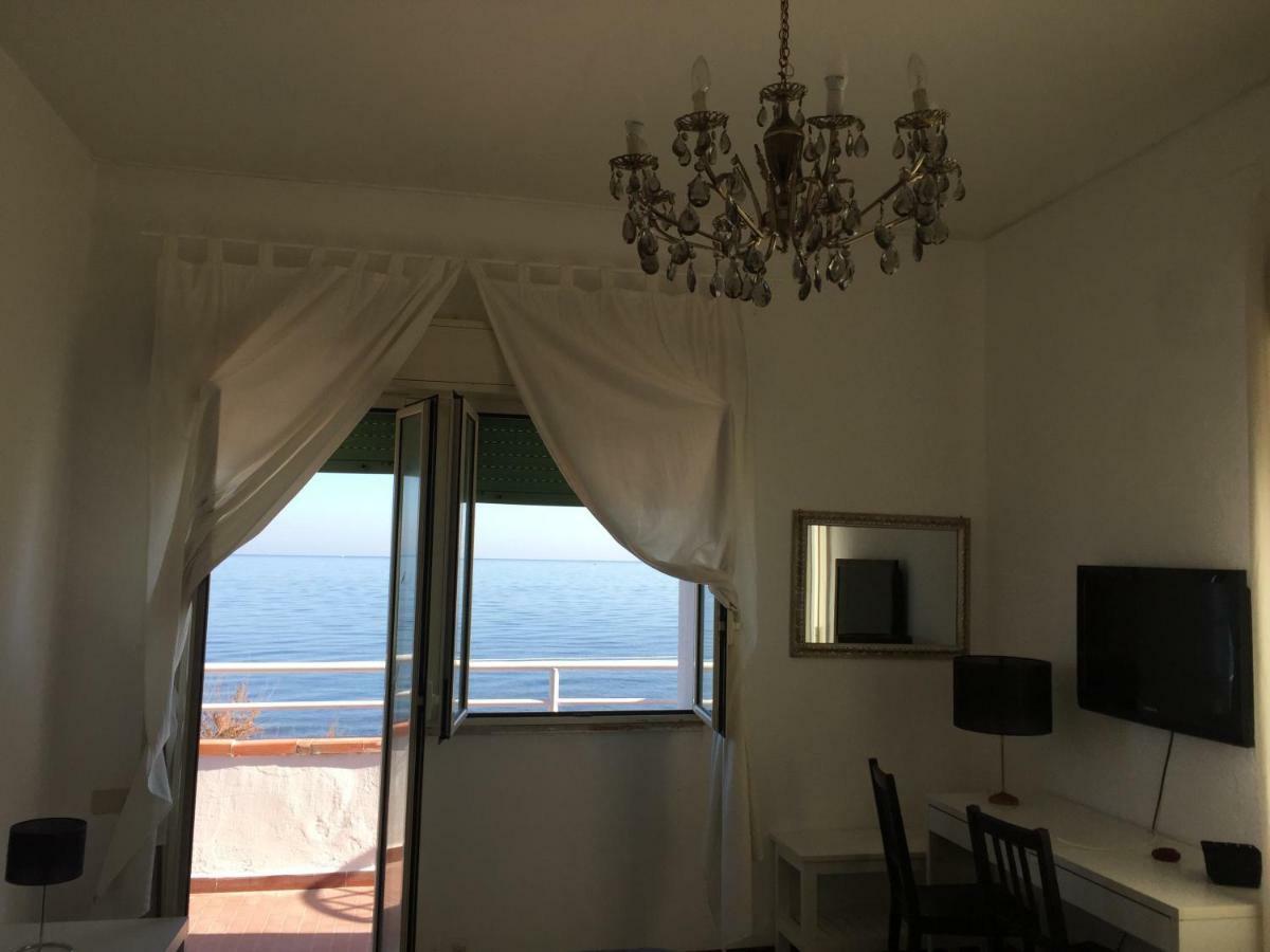 A Casa Di Giuseppe 2 Bed & Breakfast Carini Exterior photo